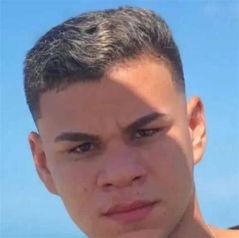 Jovem De Anos Morre Na Upa Ap S Passar Mal Em Banheiro De