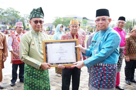 Pemkot Pontianak Terima 4 Penghargaan Saat Hut Ke 66 Pemprov Kalbar Antara News Kalimantan Barat