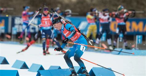 Biathlon Elvira Oeberg Remporte La Poursuite Du Grand Bornand Devant