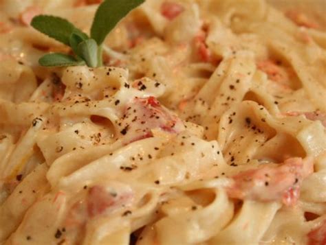 Foodista Recipes Cooking Tips And Food News Smoked Salmon Fettuccine