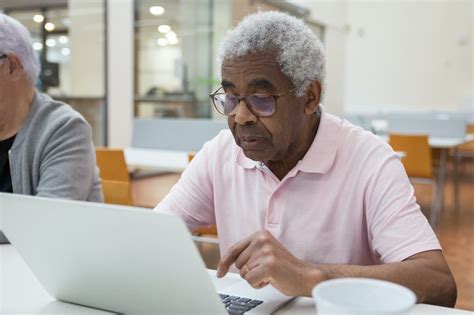 D Couvrez Comment Acc Der Aux Formations En Informatique Propos Es Par