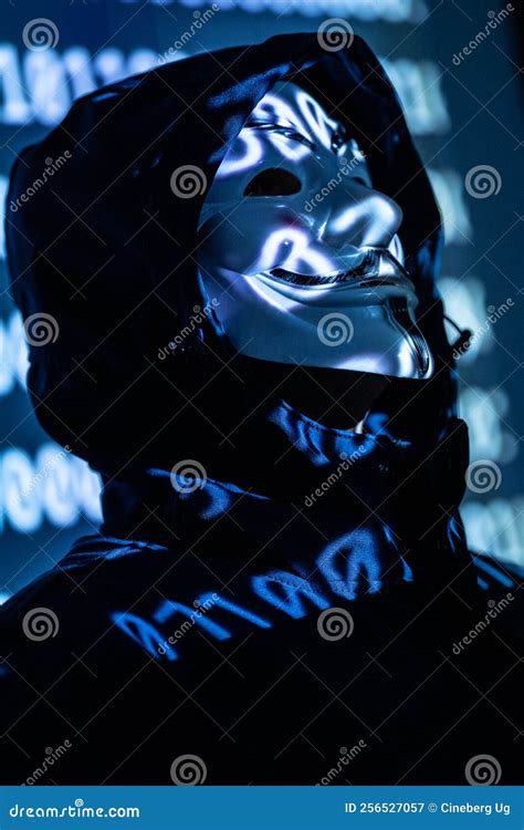 Anonymous mask editorial photography. Image of criminal - 256527057