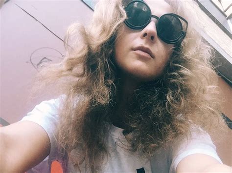 Участница Pussy Riot сообщила о задержании Марии Алехиной МК