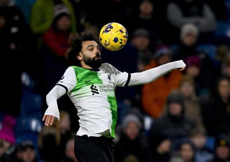 تقييم محمد صلاح بعد فوز ليفربول على بيرنلي في الدوري الإنجليزي بطولات