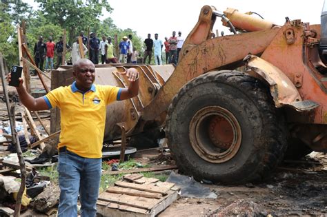 Flood Mitigation Humanitarian Minister Lauds FCT Minister Over Massive