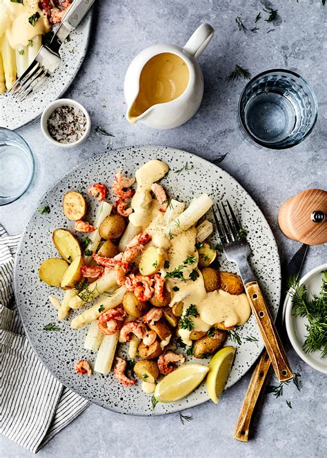 Witte Asperges Met Hollandaise Saus Uit Paulines Keuken