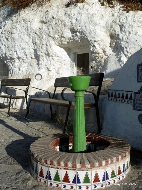 Fuentes En Granada Fuente De La Amapola En La Calle Verea De Enmedio