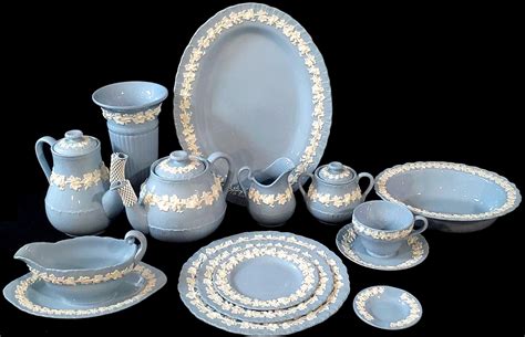 Sold Price Pc Wedgwood Of Etruria Barlaston Queensware