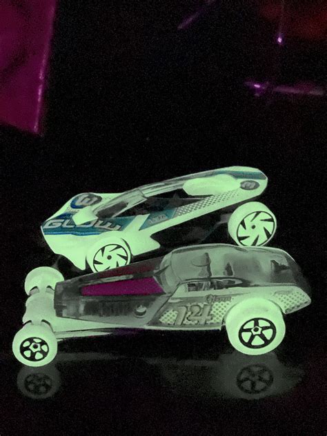 These Glow In The Dark Series Hot Wheels Rock Gotta Get Some More Pretty Impressed With Them