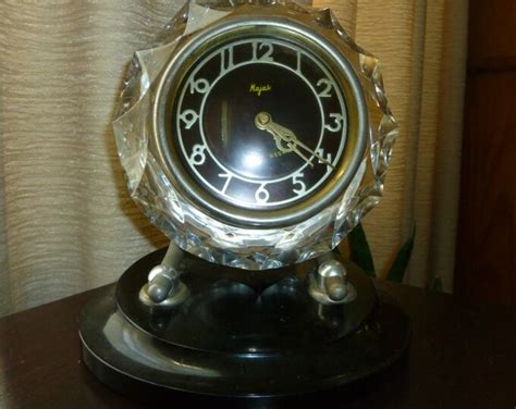 Majak Rock Crystal Clock Soviet Russia Bakelite Base Cold War Vintage