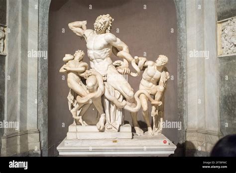 Laocon statue, Pio Clementino Museum, Vatican, Museum, Octagonal Court ...