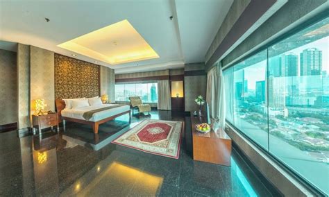 manhattan hotel  modern urban accomodation kuningan jakarta