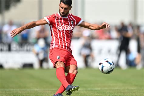 Dem Sc Gelingt Beim Testspiel Gegen Stra Burg Nur Ein Sc Freiburg