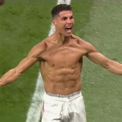 Pin De Mmksa Em Cristiano Ronaldo Ronaldo