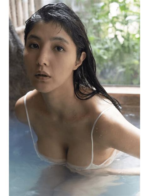 2020 03 06 渡辺万美写真集 Rabbit電子版だけの特典カットつき Rabbit 090 Porn Pic