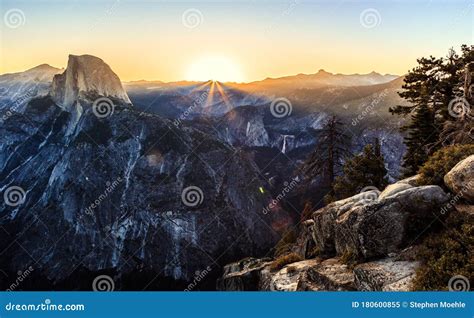 Sunrise on Glacier Point, Yosemite National Park, California Stock ...