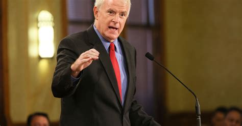 Milwaukee Mayor Tom Barrett raised $123,000 in first six months of the year