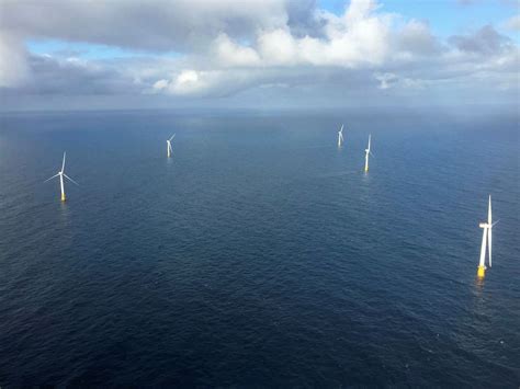 Worlds First Floating Wind Farm Powers Up Off Scotland Recharge