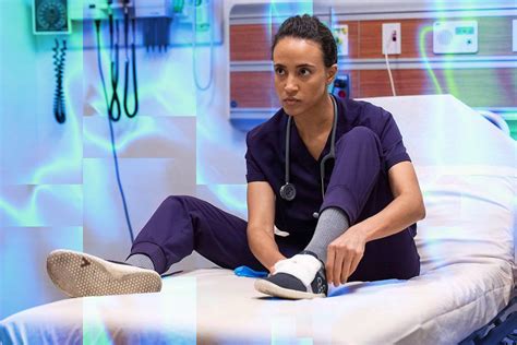 Things To Know About Afro Latina Jewish Actress Alexandra Metz Hey Alma