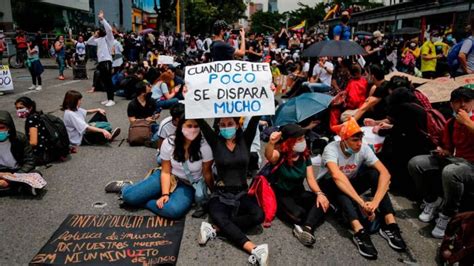 Los L Mites Del Derecho A La Protesta Directorio De Abogados Colombia