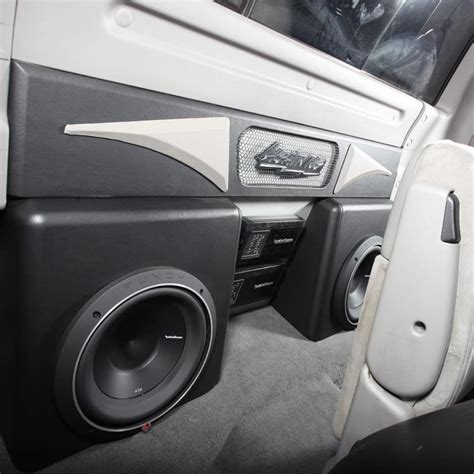 2022 Nissan Frontier Subwoofer