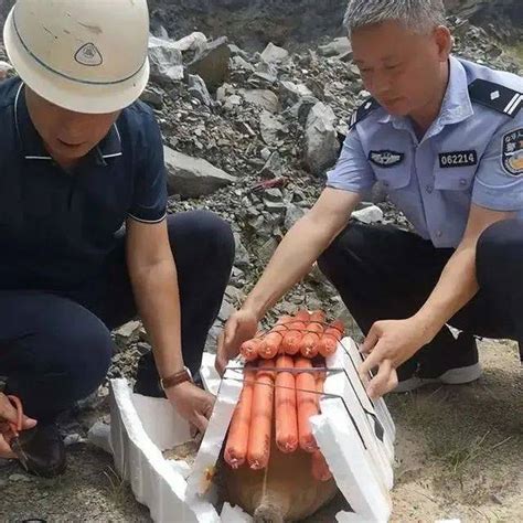 吓人！江西贵溪有群众报警称在工地挖到了炸弹！引起警方高度重视！疏散公安局战争