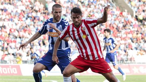 Almería vs Alavés horario dónde ver y formaciones