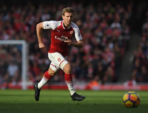 Arsenal Nacho Monreal Suddenly The Most Capable Center Back