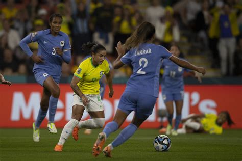 Brasil Perde Para A Fran A Na Copa Do Mundo Feminina