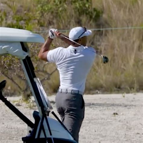 Good Luck Not Freaking Out Over This Video Of Tiger Woods Smoking Shots