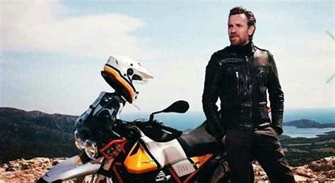 Ewan McGregor In Sella A Moto Guzzi L Attore Protagonista Del Lancio