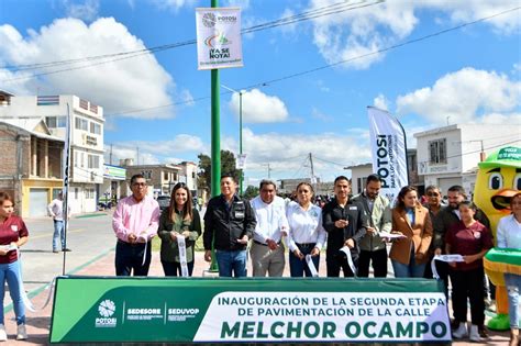 HABITANTES DE VENADO AGRADECEN POR LAS OBRAS QUE REALIZA EL GOBIERNO