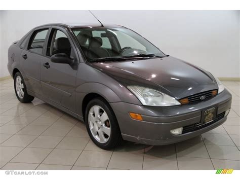 2002 Liquid Grey Metallic Ford Focus Zts Sedan 87618325 Photo 2