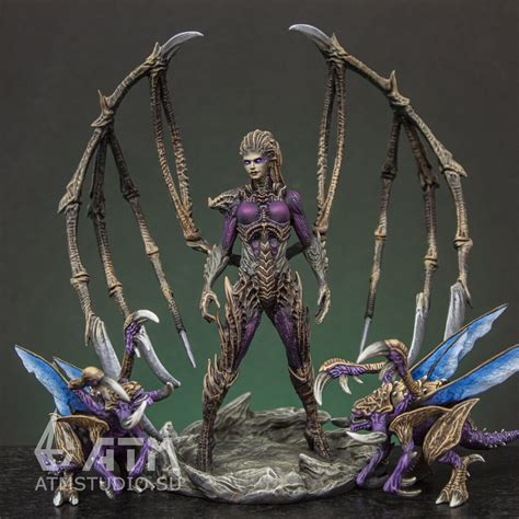 Zerglings Pair Collectible Figure StarCraft ATM