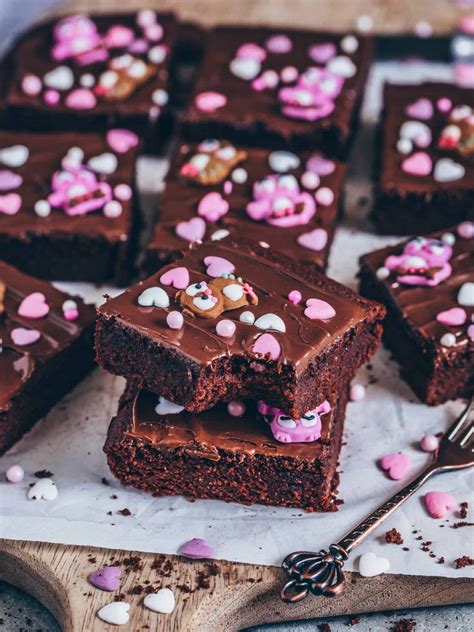 Vegan Brownies With Chocolate Cream Frosting Easy Recipe Bianca