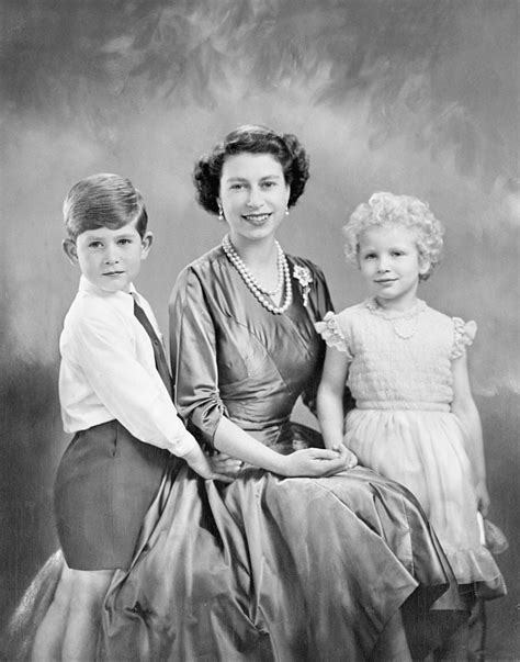 What Is Queen Elizabeth's Relationship Like With Her Daughter, Princess ...