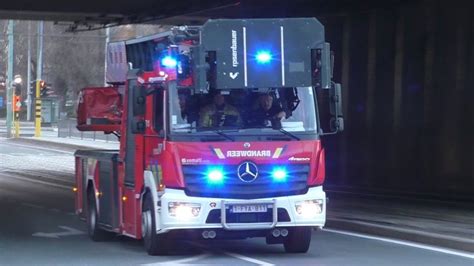 Bullhorn Brandweer En Politie Met Spoed Naar Verschillende