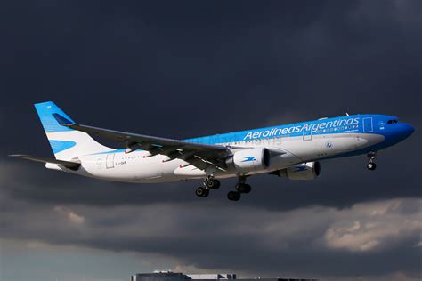 Aerolineas Argentinas Airbus A330 203 LV GKP Mark Harris Flickr