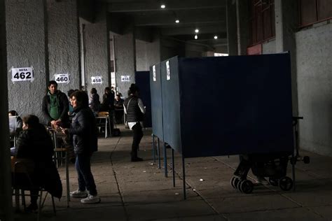 Elecciones constituyentes en Chile más de 100 000 ciudadanos pusieron