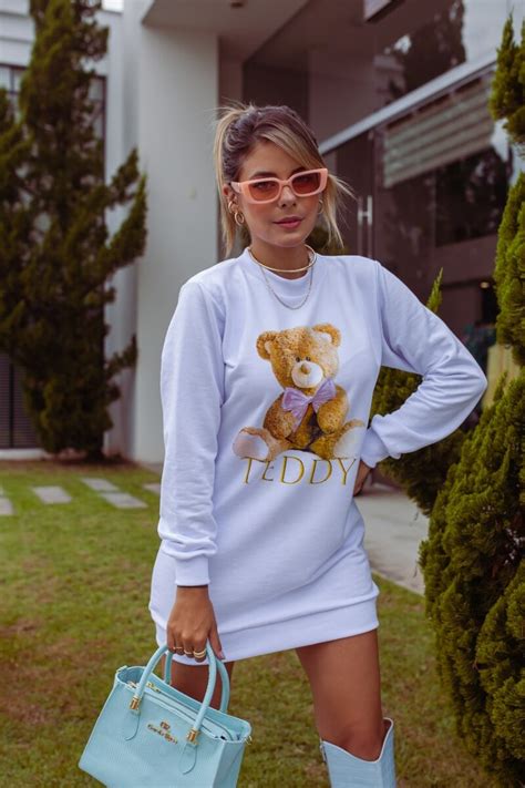 Blusão Feminino De Moletom Branco Ted Ammu Tshirt