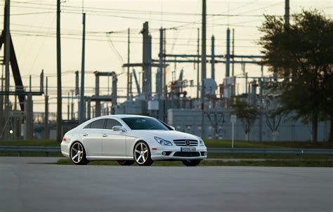 Обои дорога, белый, CLS, Mercedes, Benz, мерседес на телефон и рабочий ...