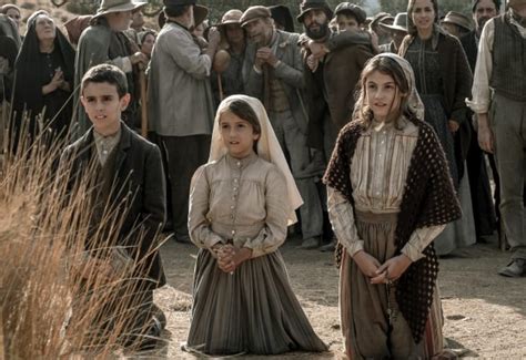 Fátima Offers a Compelling Portrait of Children Carrying a Burden of ...