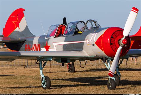 Yakovlev Yak 52 Untitled Aviation Photo 5164987