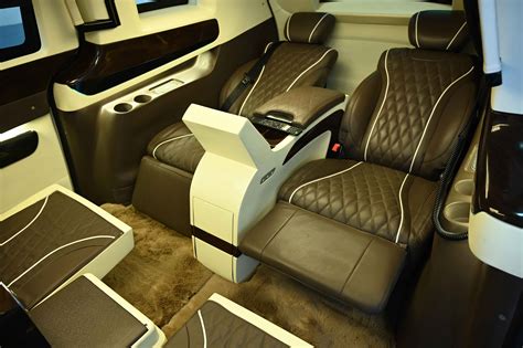 KIA Carnival Car Lounge Modification Autotradedesign