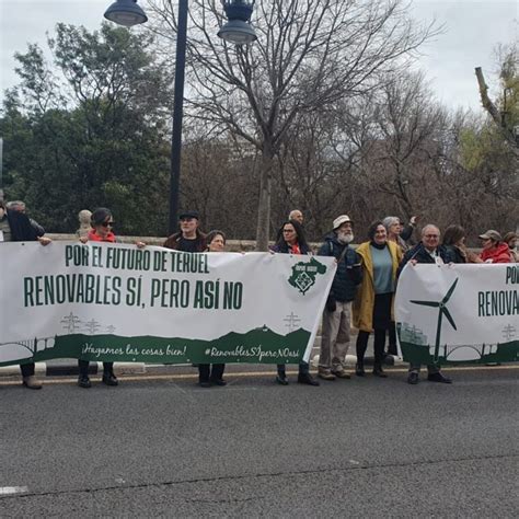 El Movimiento ciudadano Teruel Existe participa en la manifestación