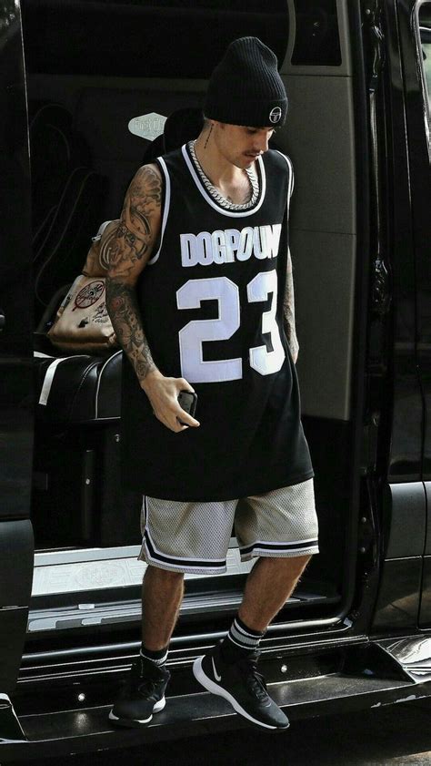 justin bieber | Basketball jersey outfit, Jersey outfit, Hiphop outfit men