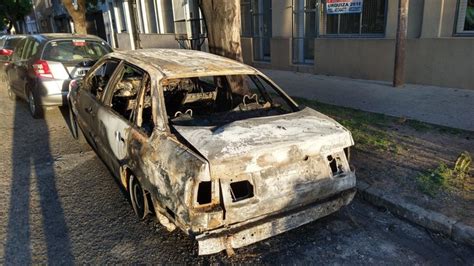 Durante La Madrugada Incendiaron Seis Autos En La Ciudad De Santa Fe