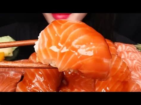 ASMR SALMON EATING SHOW MUKBANG SALMON SUSHI NO TALKING Ji Yoo 7