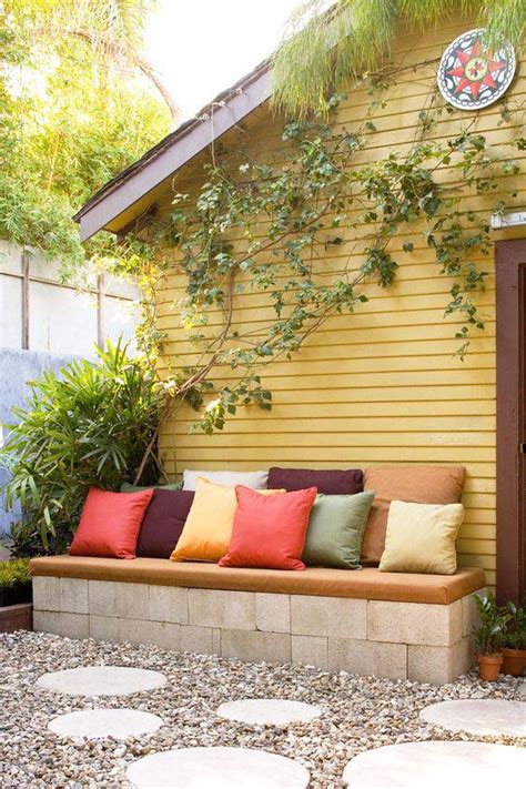 Best Cinder Block Bench Ideas To Easily Add More Seating In Your Garden