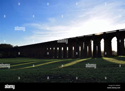 Viaduct train sussex hi-res stock photography and images - Alamy